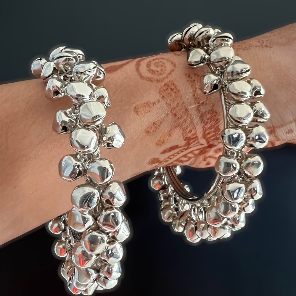 Bells bangles (bracelet) - Picture 2 of 2